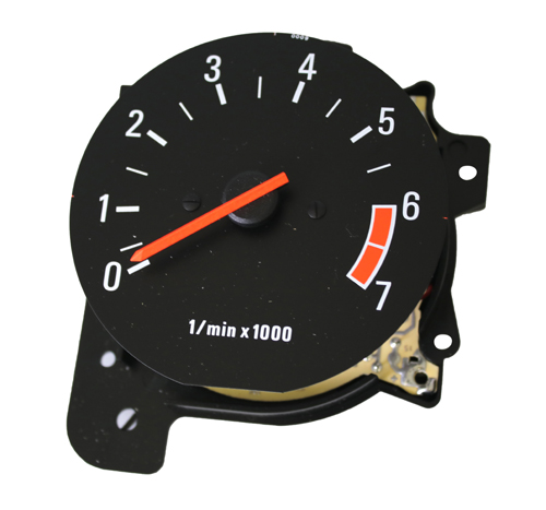 Tachometer VDO 81-85/Combi 4cyl 88- in the group Volvo / 240/260 / Electrical components / Instrument / Instrument cluster 240 1986-88 at VP Autoparts Inc. (1362537)