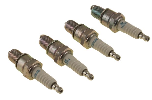 Spark plug kit 240/740/940 88- in the group Volvo / 940/960 / Electrical components / Ignition system / Spark plugs 900 at VP Autoparts Inc. (270746)