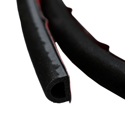 Sealing Strip front door 240 upper 86- in the group Volvo / 240/260 / Body / Door components / Rubber & guide channels 244/245/264/265 at VP Autoparts Inc. (9131795)