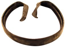 Molding Bumper rear 242/244 79-80