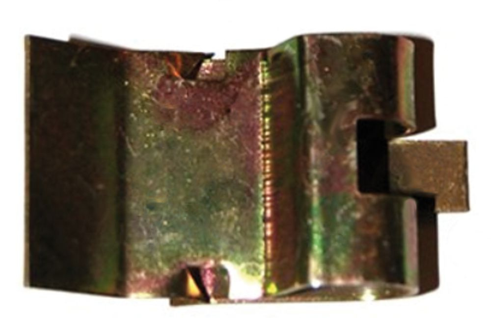 Clip bumper rear 200 75-84/79- 245 only