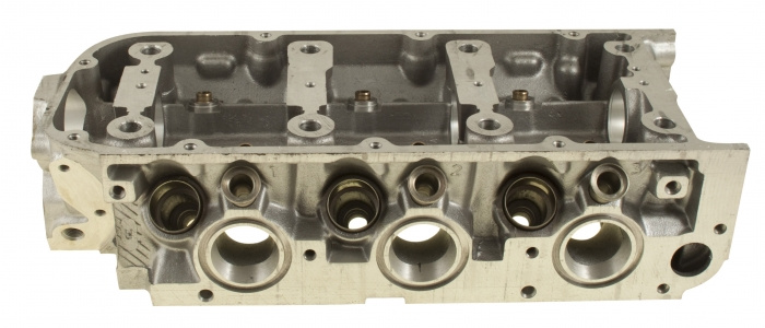 Cylinder head 240/760  B27/B28 LH