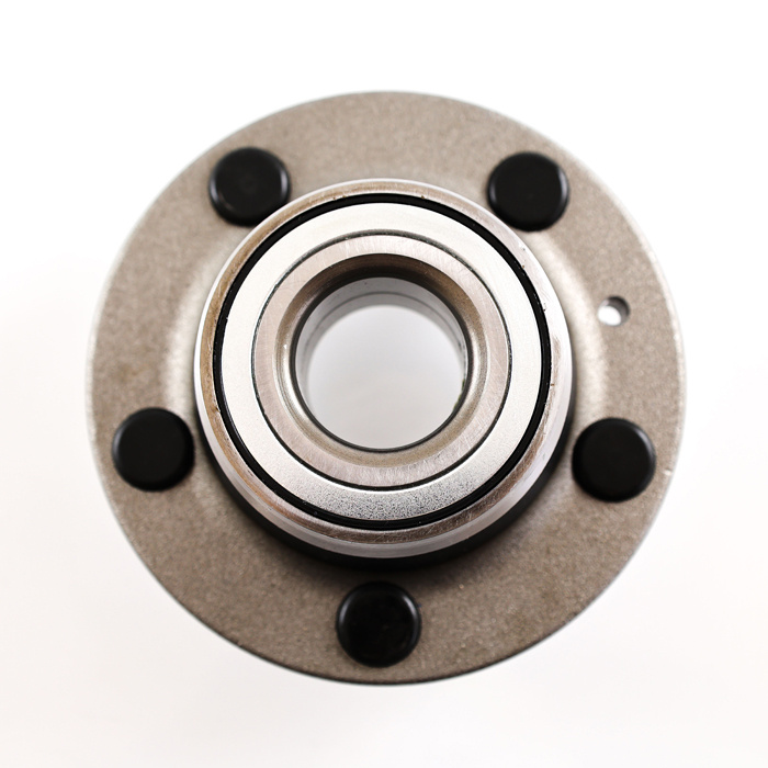 Front hub 740/940 88-94 w/o ABS