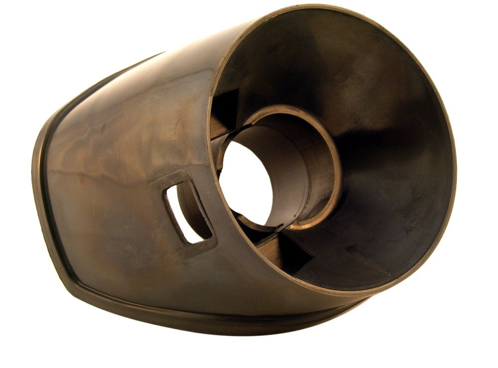 Steering wheel housing 544/210