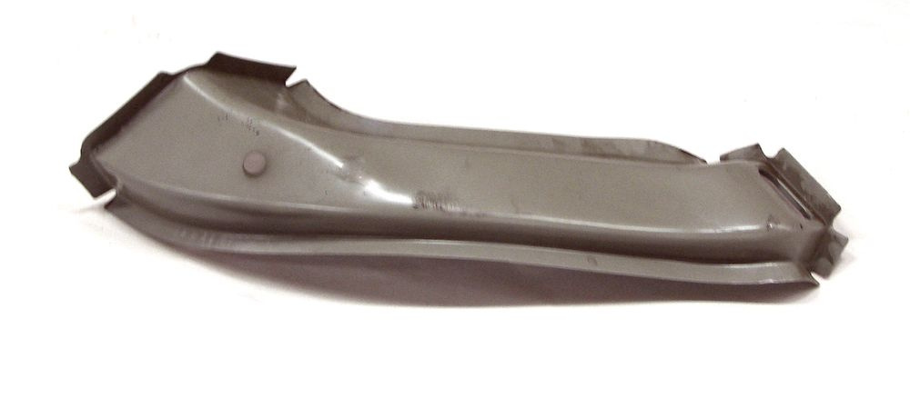 Cross member Wheel housing 140 RHF