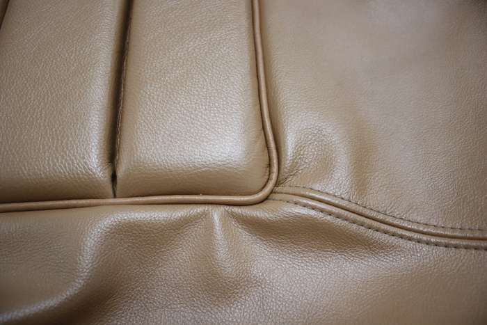 Cover Front seat 164 70-72 gold